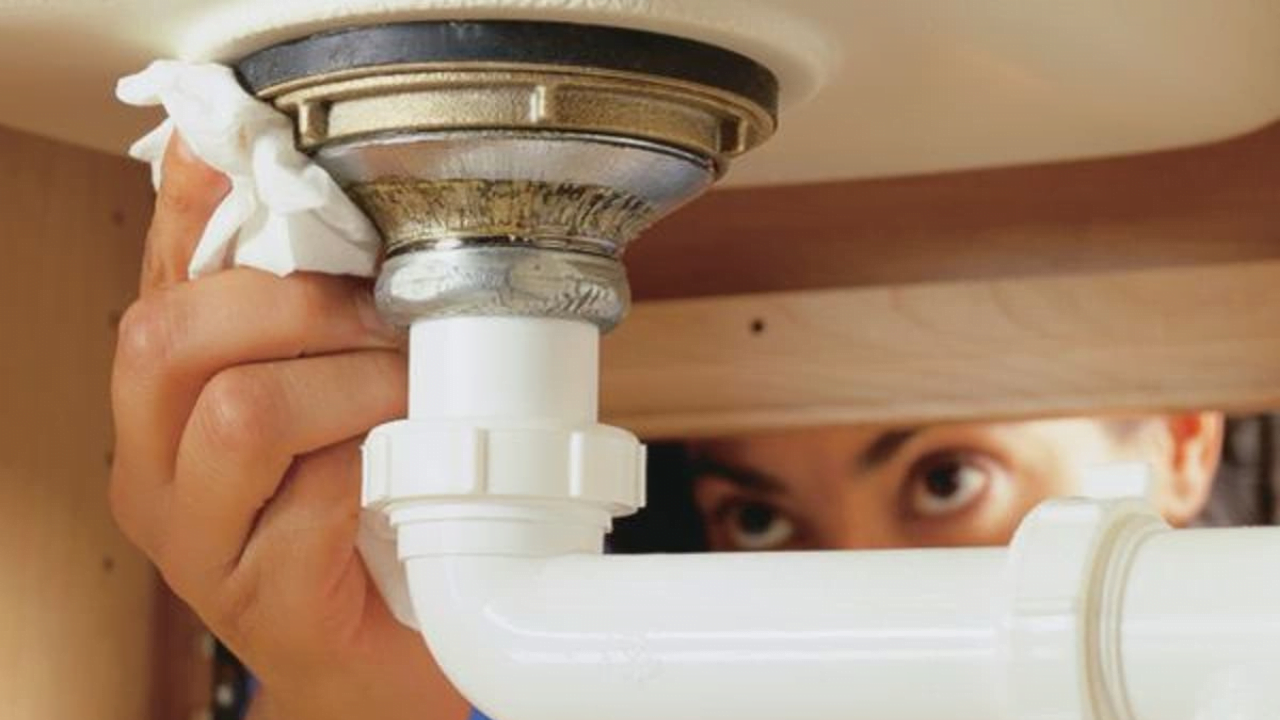 kitchen pipe