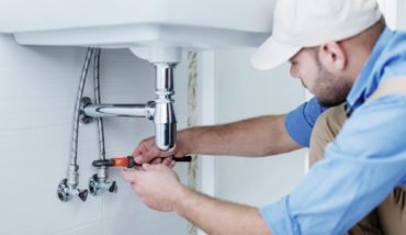 Basin pipe fitting