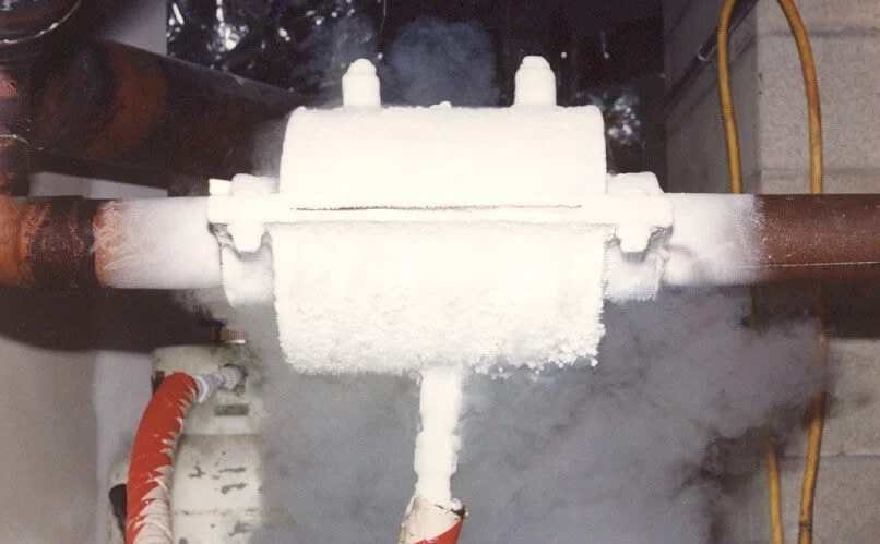 Frozen AC Pipes in Toronto