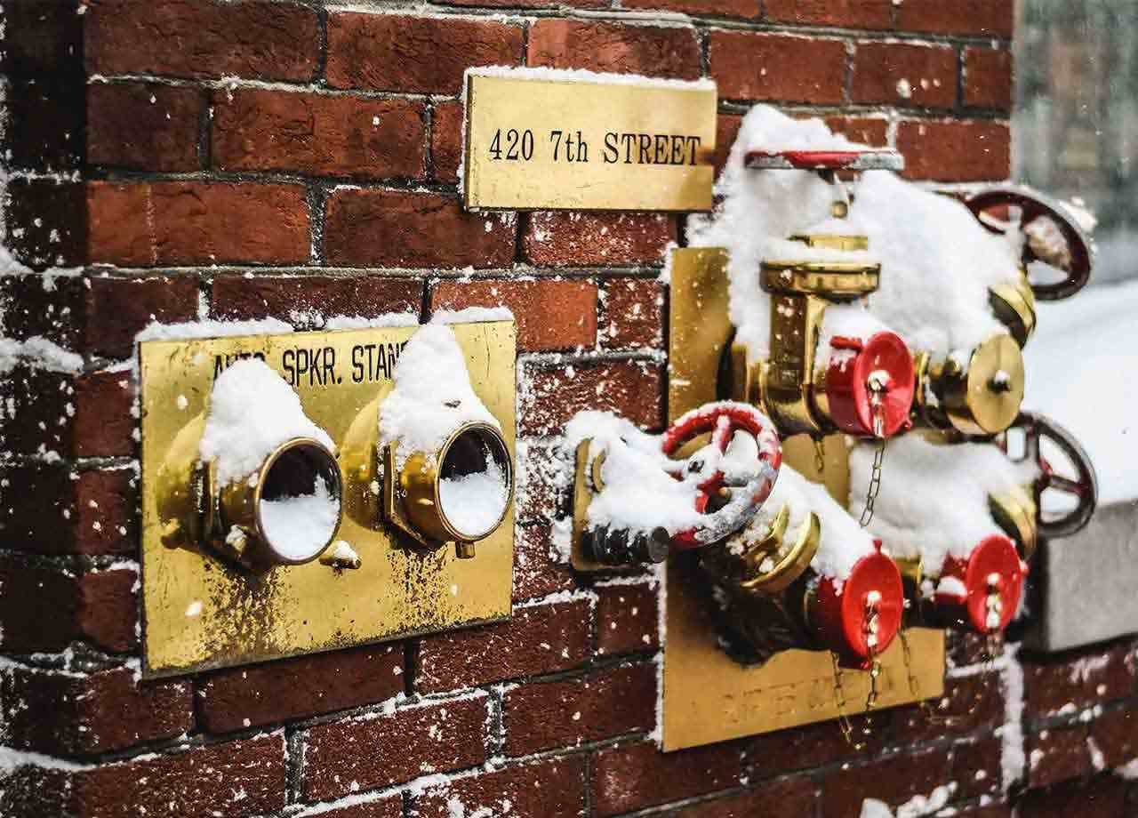How To Fix Frozen AC Pipes