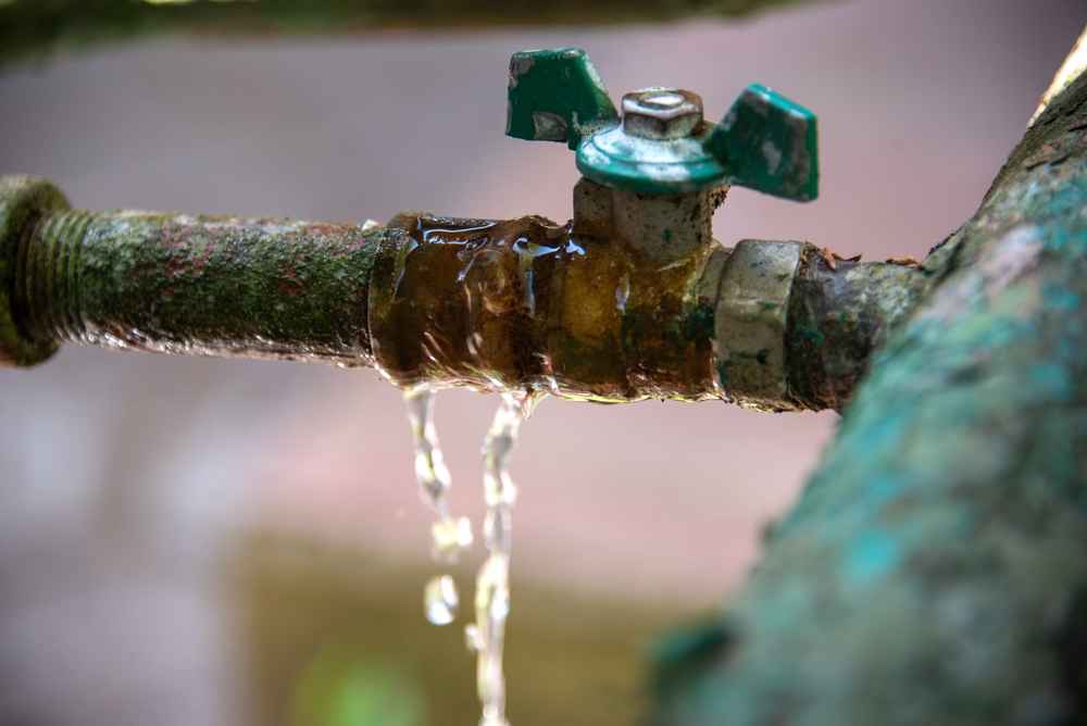 old leaky pipe_11zon