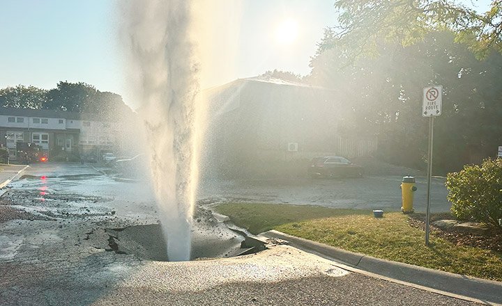 water main break out in community area in Mississauga peel region