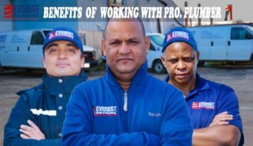 working with professional plumbing technician